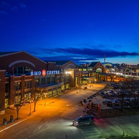 Unbeatable Downtown Experience- Walk To Bars, Casino, Stampede & Saddledome Plus Bonus Banff Pass, Parking & Wine! YYC Exteriér fotografie